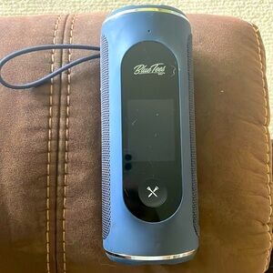 Blue tees Portable golf Bluetooth Speaker - Blue (magnetic) (gently used)